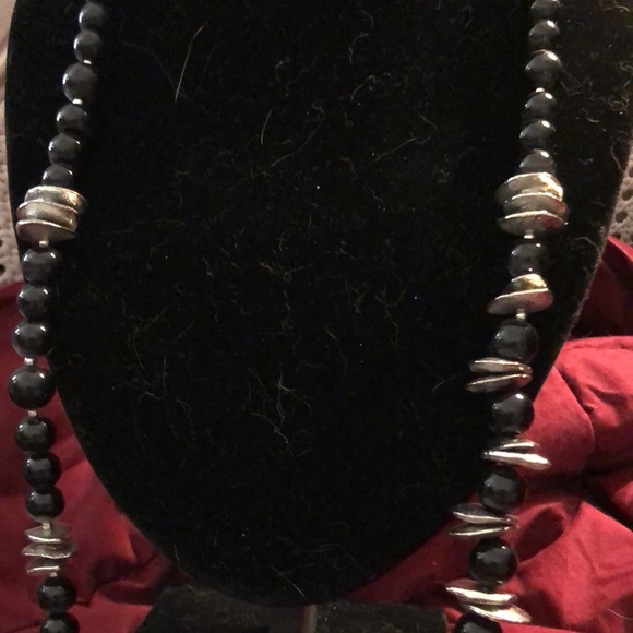 VTG Like New Chico’s 38” Black/Silvertone Beads & Roundels Statement Necklace - Picture 2 of 6